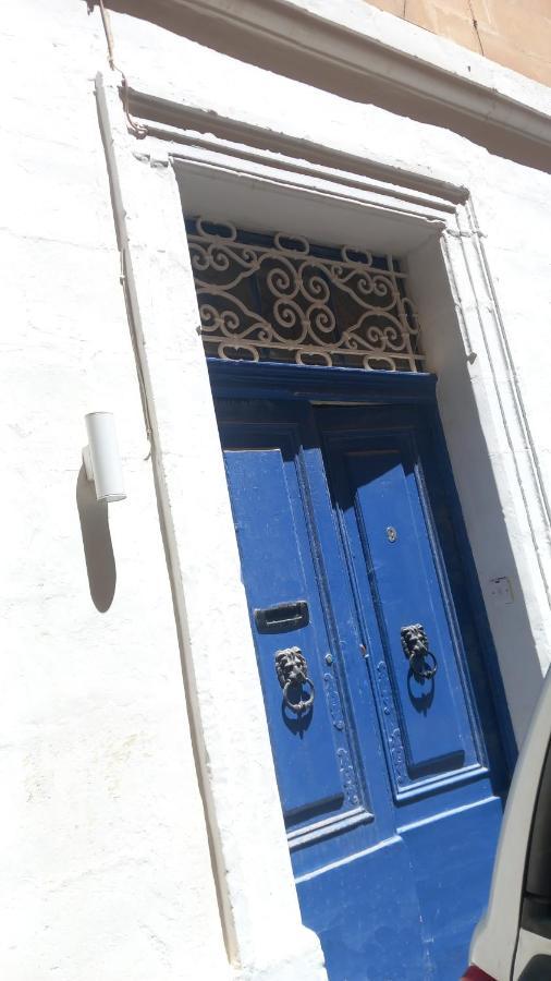 フロリアーナ Door Nine -Townhouse With Harbour Viewsヴィラ エクステリア 写真